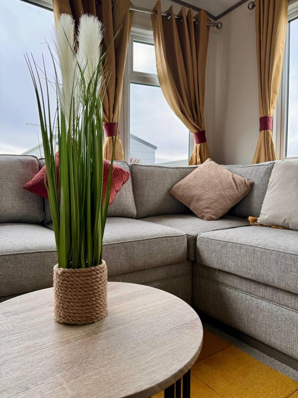 Holiday Home In Durdle Door With Stunning Sea View Уест Лулуърт Екстериор снимка